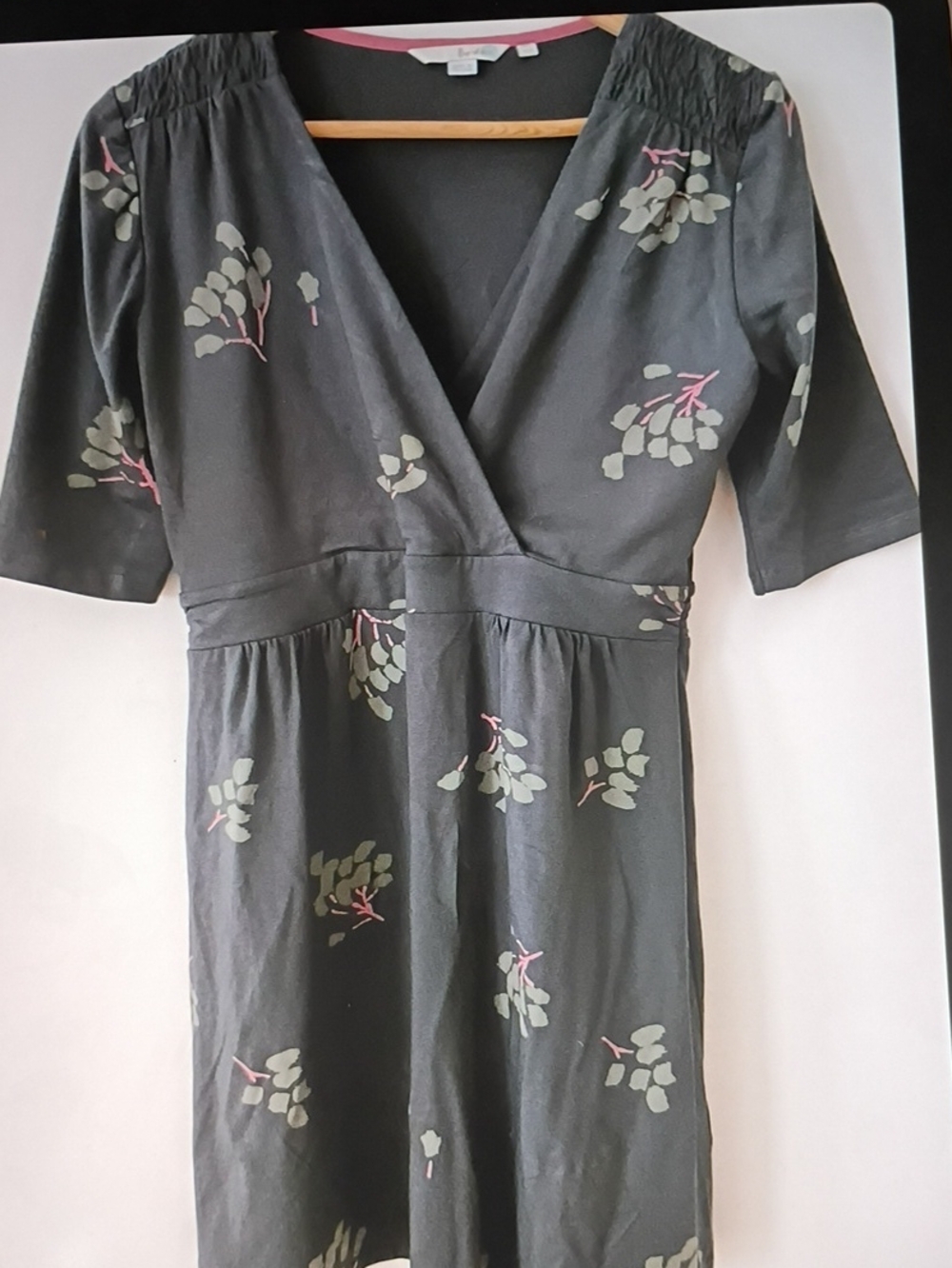 Boden Dress Floral Gray Stretch Knit Faux Wrap Career Church Boho Artsy Feminine